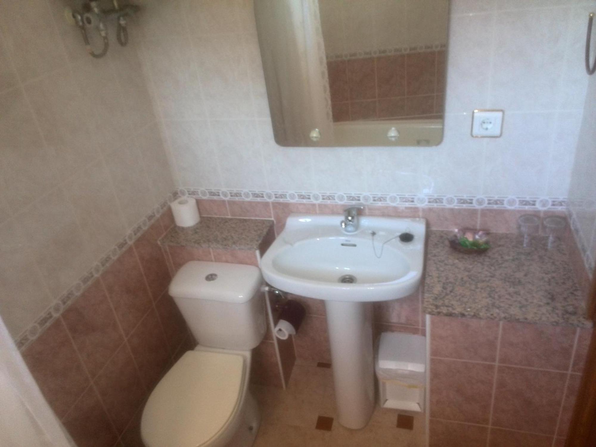 Hostal Yuste Garganta la Olla Ruang foto