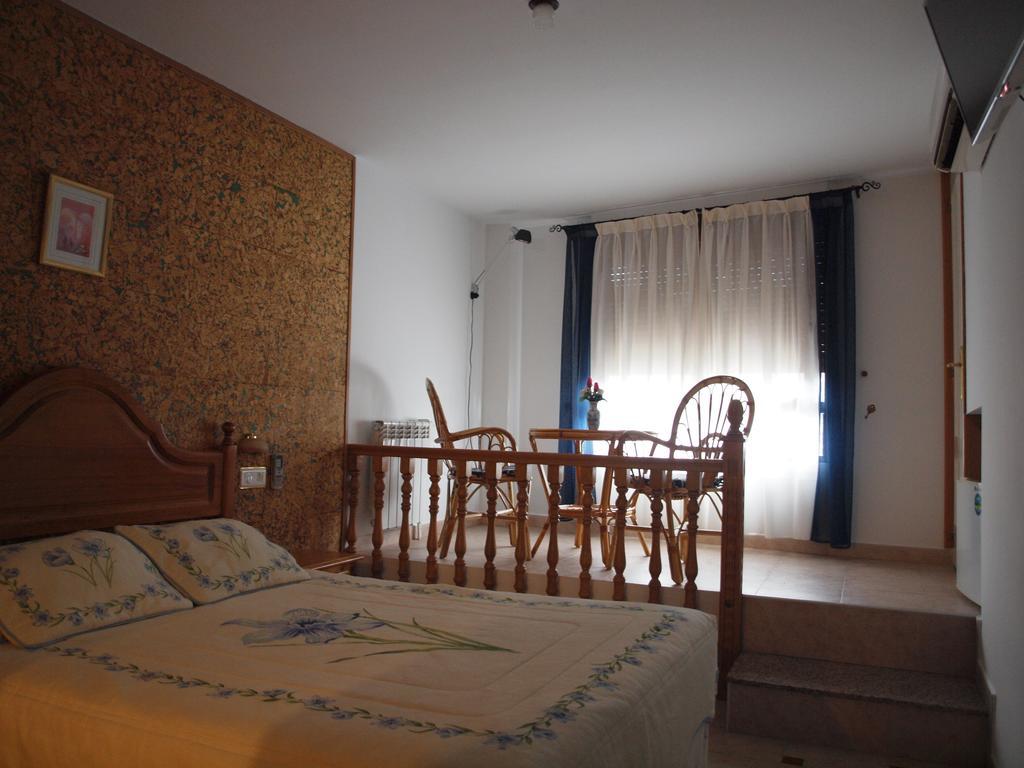 Hostal Yuste Garganta la Olla Bagian luar foto