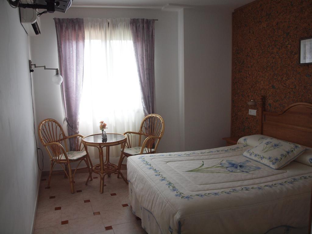 Hostal Yuste Garganta la Olla Ruang foto