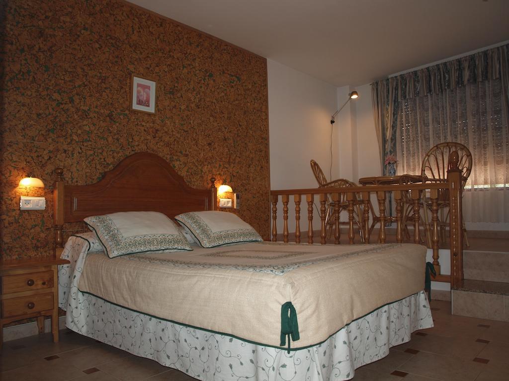 Hostal Yuste Garganta la Olla Bagian luar foto